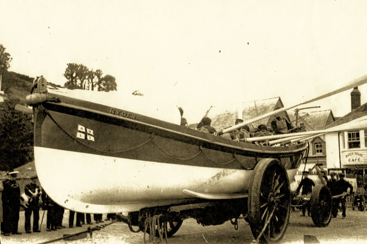 Front view of the Ryder sitting on her carriage