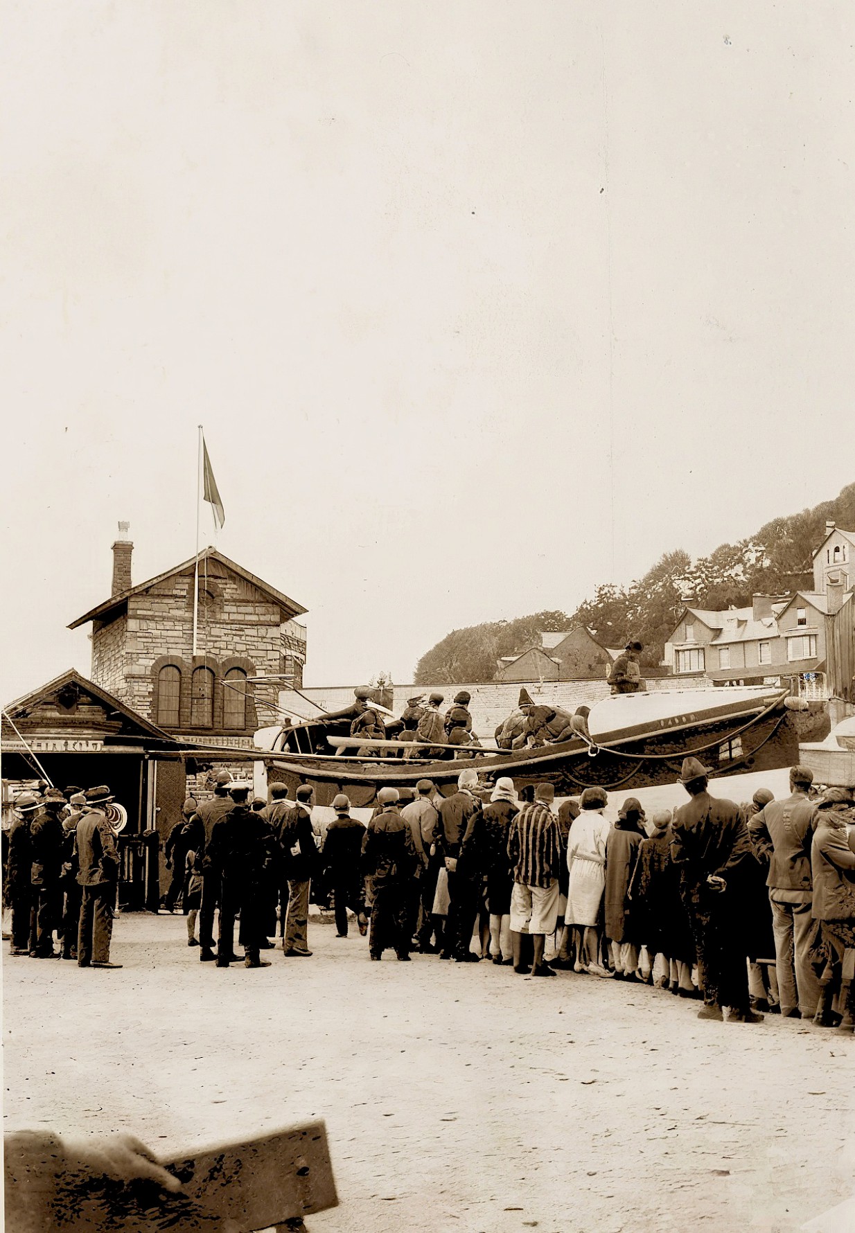 A crowd watches Ryders final launch